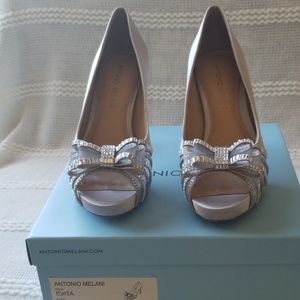Antonio Melani Evita Silver Peep Toe Heels 6.5 M